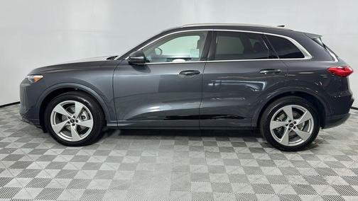 2025 Audi Q5 Prestige TFSI quattro S tronic