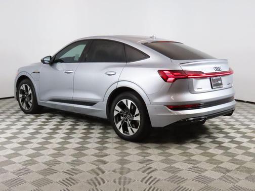 2022 Audi e-tron Sportback Premium S line quattro