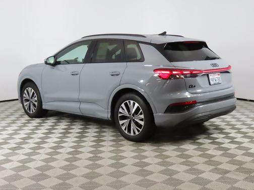 2025 Audi Q4 e-tron Premium 45 RWD