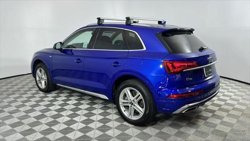2022 Audi Q5 Premium 55 TFSI e S line quattro S tronic