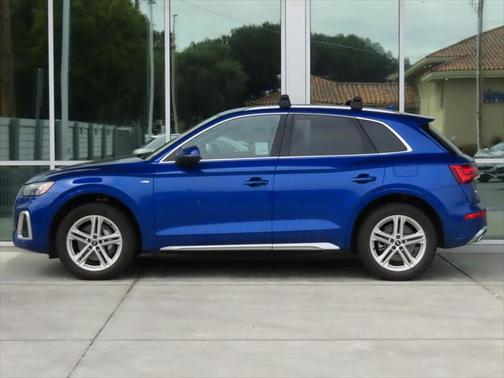 2022 Audi Q5 Premium 55 TFSI e S line quattro S tronic