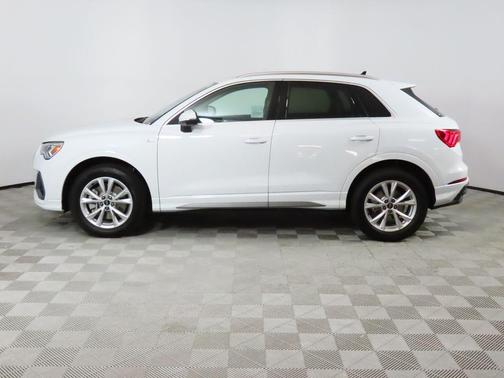 2025 Audi Q3 45 S line Premium Plus