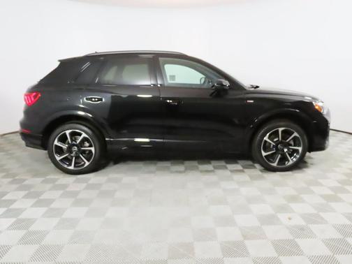 2025 Audi Q3 45 S line Premium Plus