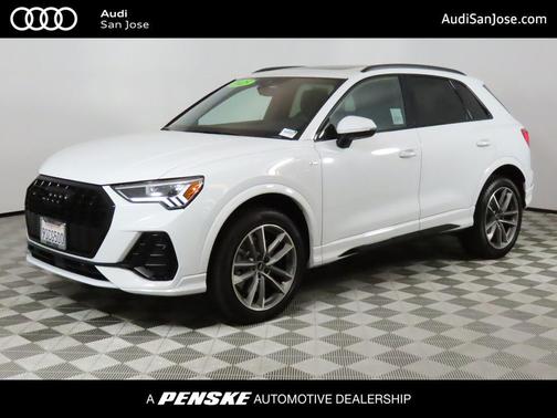 2025 Audi Q3 Premium 45 TFSI S line quattro Tiptronic
