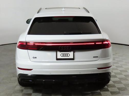 2025 Audi Q8 55 Premium Plus