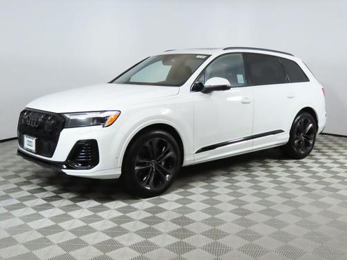 2025 Audi Q7 55 Premium Plus