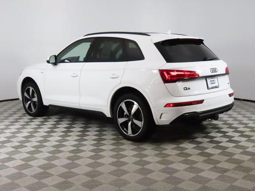 2023 Audi Q5 45 S line Prestige