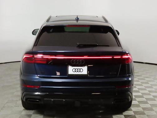 2025 Audi Q8 55 Prestige