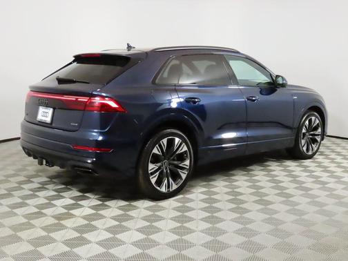 2025 Audi Q8 55 Prestige