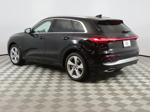 2025 Audi Q5 Prestige TFSI quattro S tronic