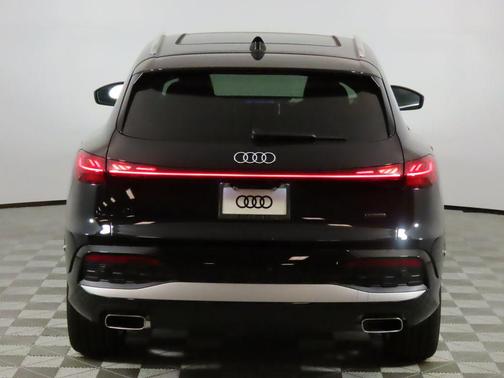 2025 Audi Q5 Prestige TFSI quattro S tronic