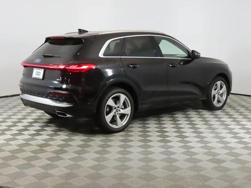 2025 Audi Q5 Prestige TFSI quattro S tronic