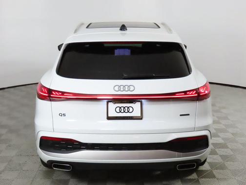 2025 Audi Q5 Prestige TFSI quattro S tronic
