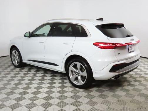 2025 Audi Q5 Prestige TFSI quattro S tronic