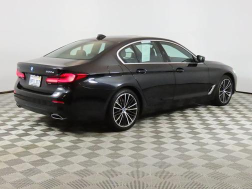 2022 BMW 530e Base