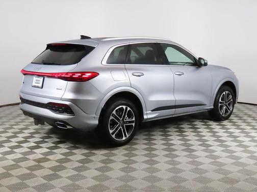 2025 Audi Q5 Premium Plus TFSI quattro S tronic