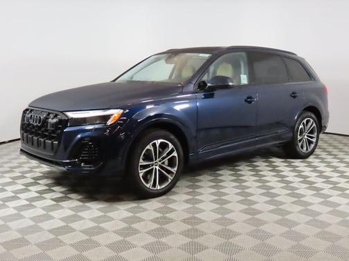 2025 Audi Q7 45 Premium Plus