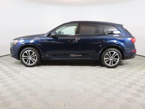 2025 Audi Q7 45 Premium Plus