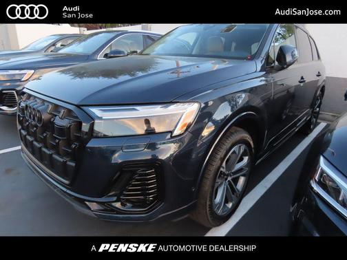 2025 Audi Q7 45 Premium Plus