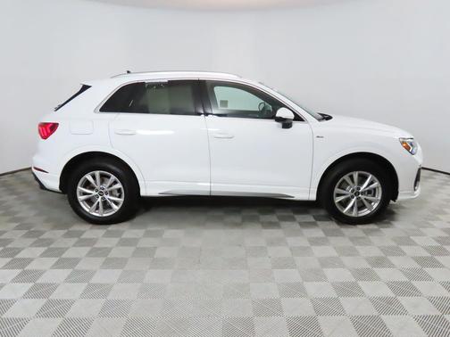 2025 Audi Q3 45 S line Premium Plus