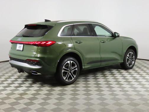2025 Audi Q5 Premium Plus TFSI quattro S tronic