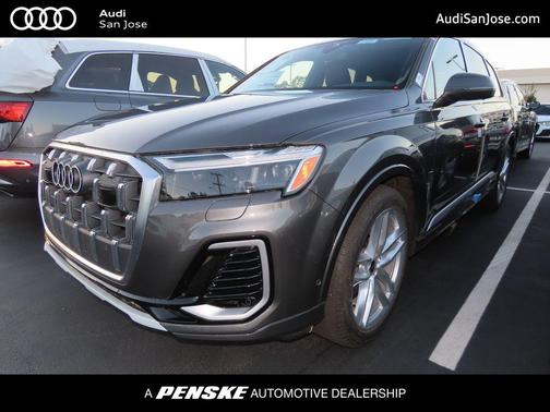 2025 Audi Q7 55 Premium Plus