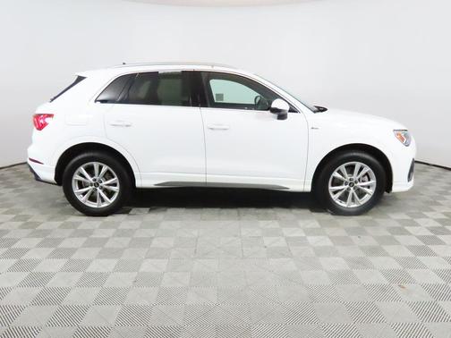 2025 Audi Q3 45 S line Premium Plus