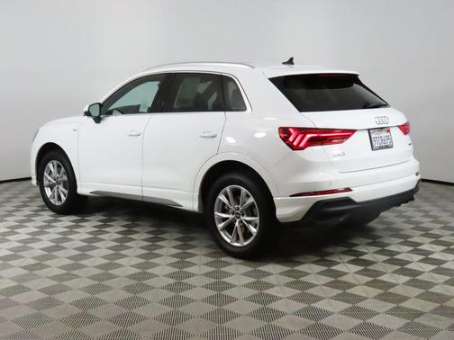 2025 Audi Q3 45 S line Premium Plus