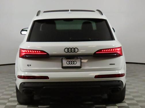 2025 Audi Q7 55 Prestige