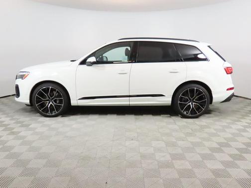 2025 Audi Q7 55 Prestige