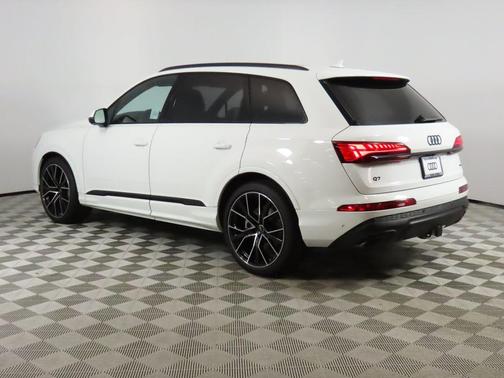 2025 Audi Q7 55 Prestige