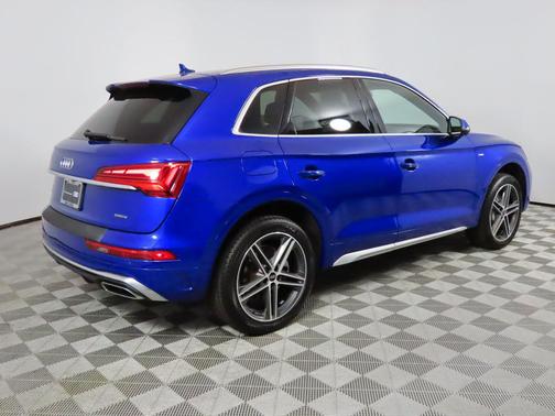 2022 Audi Q5 e 55 S line Premium Plus