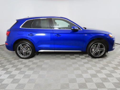 2022 Audi Q5 e 55 S line Premium Plus