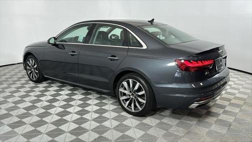 2022 Audi A4 Premium 40 TFSI quattro S tronic