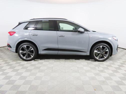 2024 Audi Q4 e-tron Premium Plus 50 quattro