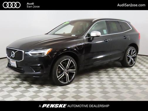 2019 Volvo XC60 Recharge Plug-In Hybrid T8 R-Design