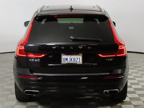 2019 Volvo XC60 Recharge Plug-In Hybrid T8 R-Design