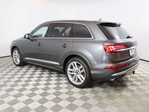 2025 Audi Q7 55 Prestige