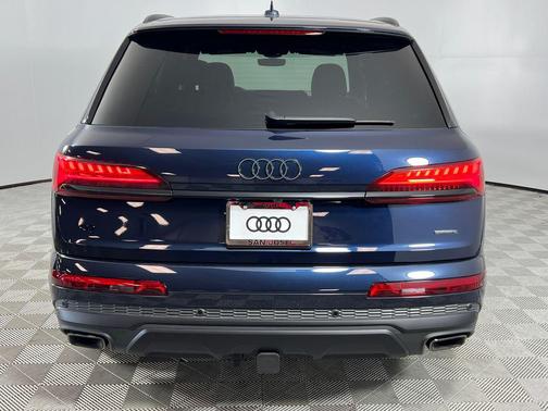 2025 Audi Q7 55 Prestige