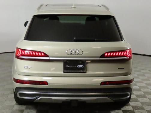 2022 Audi Q7 55 Prestige