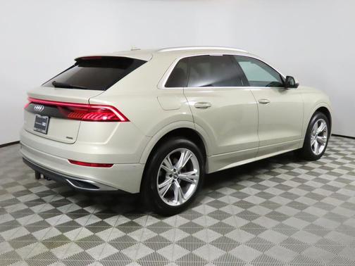 2021 Audi Q8 55 Premium Plus