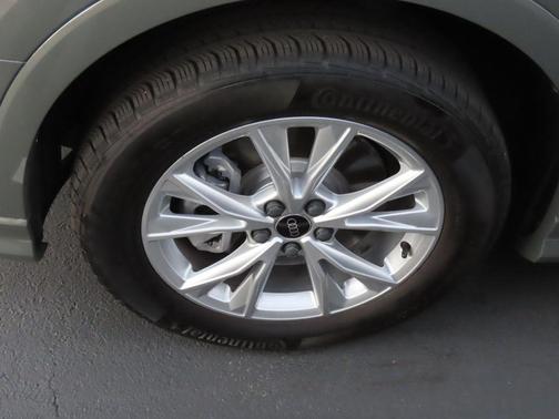 2025 Audi Q3 45 S line Premium Plus