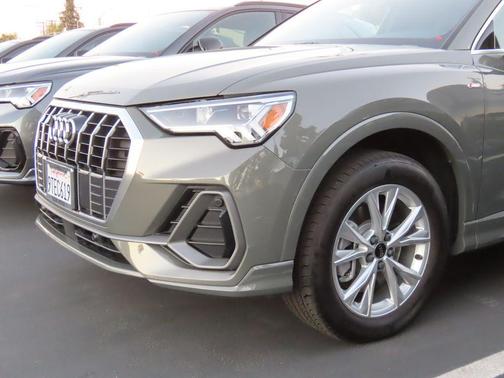 2025 Audi Q3 45 S line Premium Plus