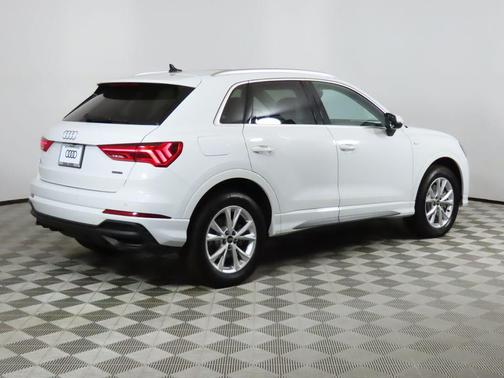 2025 Audi Q3 45 S line Premium Plus