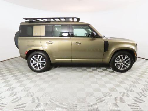 2022 Land Rover Defender 110 XS Edition