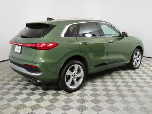 2025 Audi Q5 Premium Plus TFSI quattro S tronic