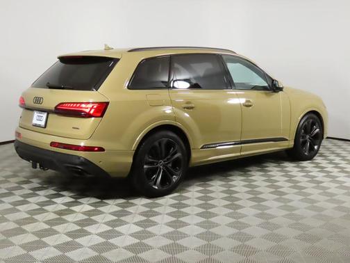 2025 Audi Q7 55 Prestige