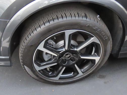 2025 Audi Q3 45 S line Premium Plus