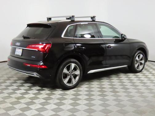 2023 Audi Q5 40 Premium Plus