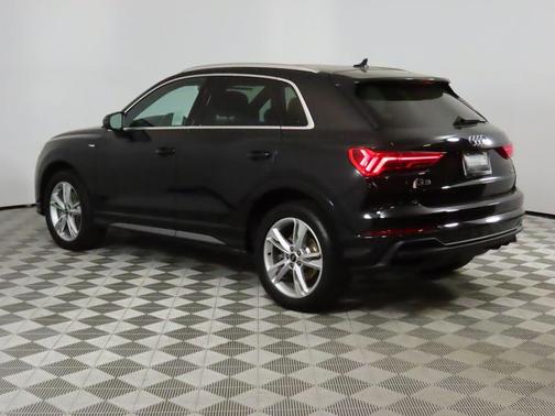 2023 Audi Q3 Premium Plus 45 TFSI S line quattro Tiptronic